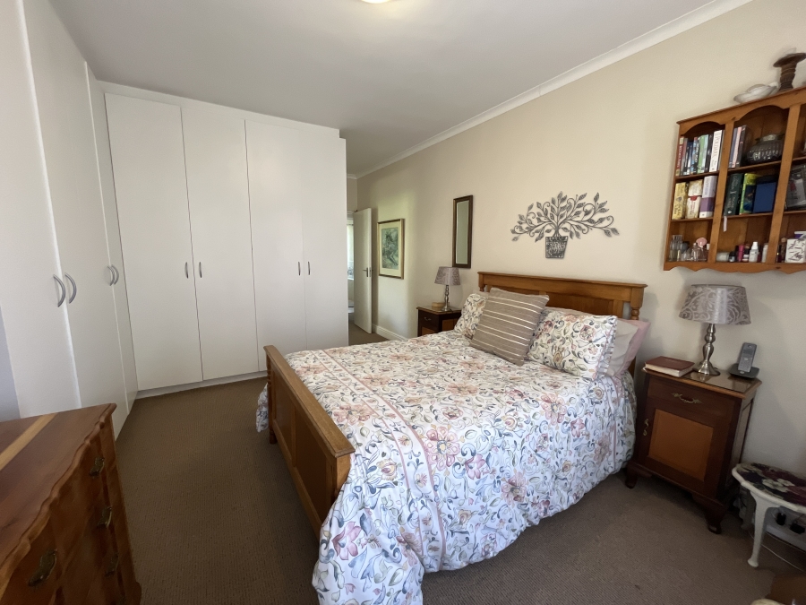 6 Bedroom Property for Sale in Zevendal Western Cape